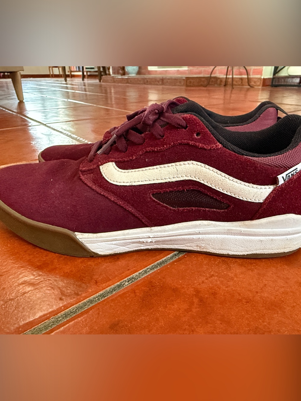 Vans Mens Ultrarange Burgundy/White Low-Top Sneakers